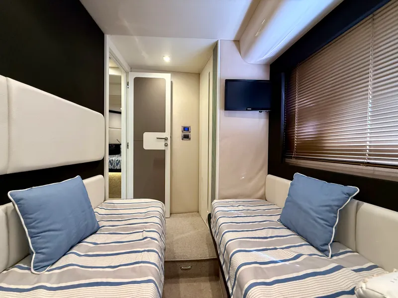 Slide: The Image of Azimut 55S 2015 - 63