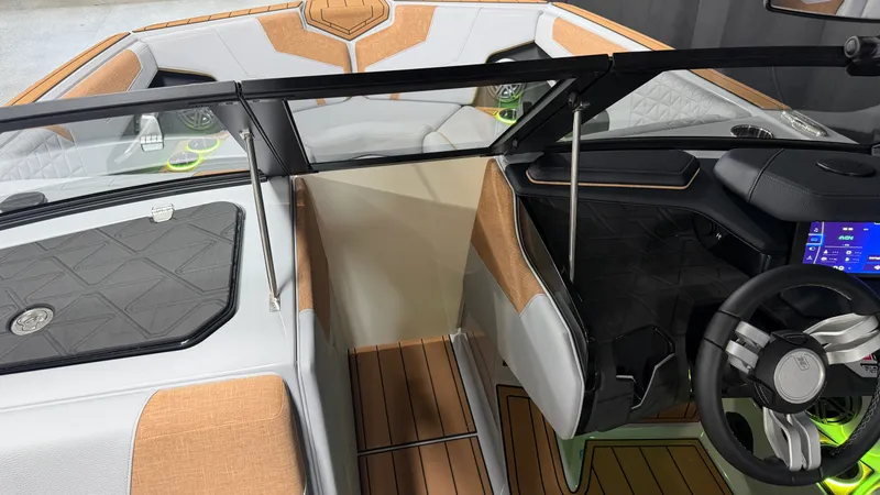 Slide: The Image of Nautique Super Air Nautique GS22 2026 - 82