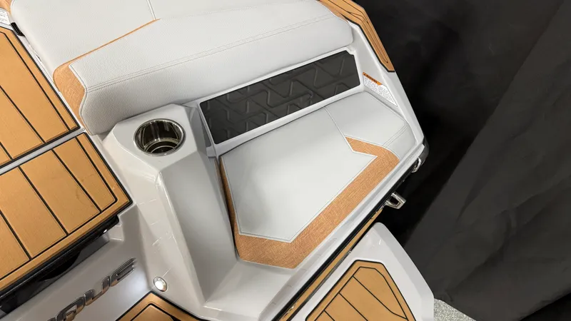 Slide: The Image of Nautique Super Air Nautique GS22 2026 - 13