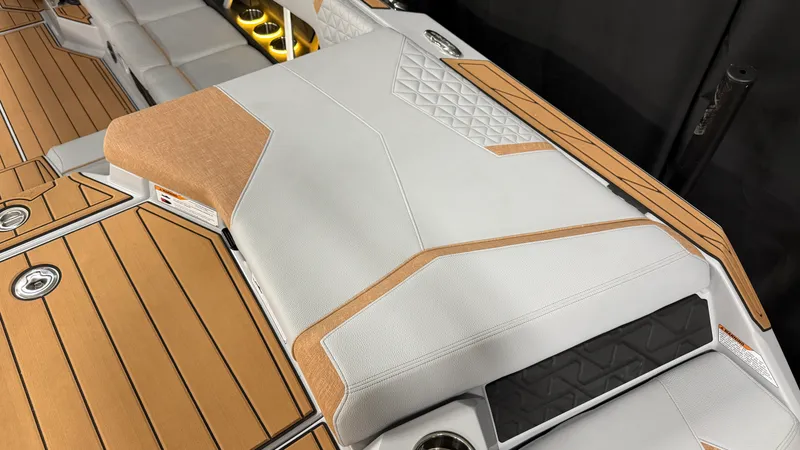 Slide: The Image of Nautique Super Air Nautique GS22 2026 - 14