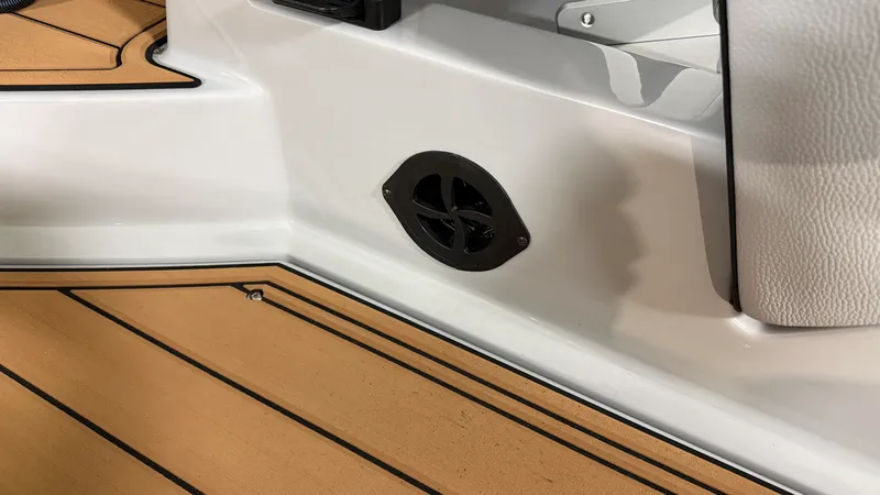 Slide: The Image of Nautique Super Air Nautique GS22 2026 - 27