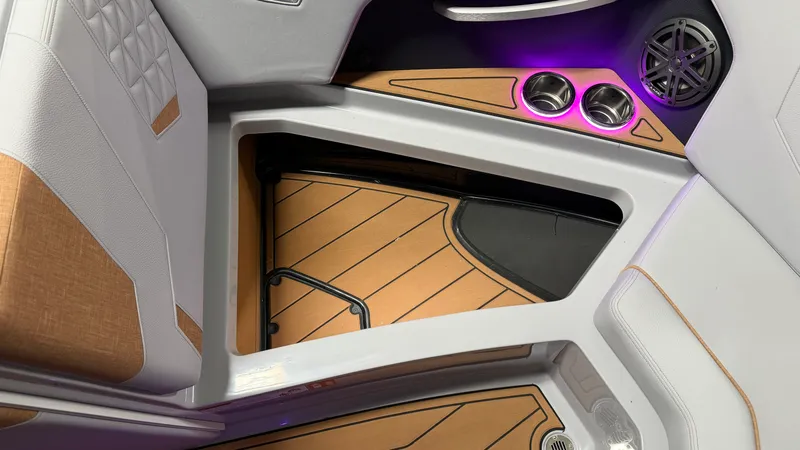 Slide: The Image of Nautique Super Air Nautique GS22 2026 - 89