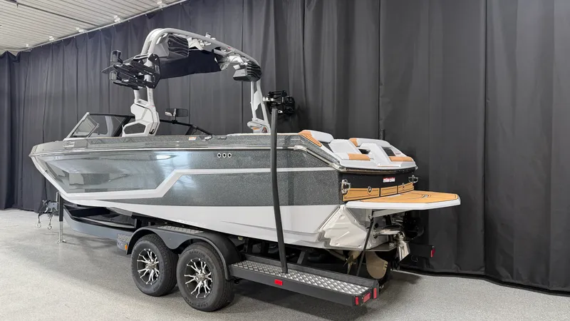 Slide: The Image of Nautique Super Air Nautique GS22 2026 - 3