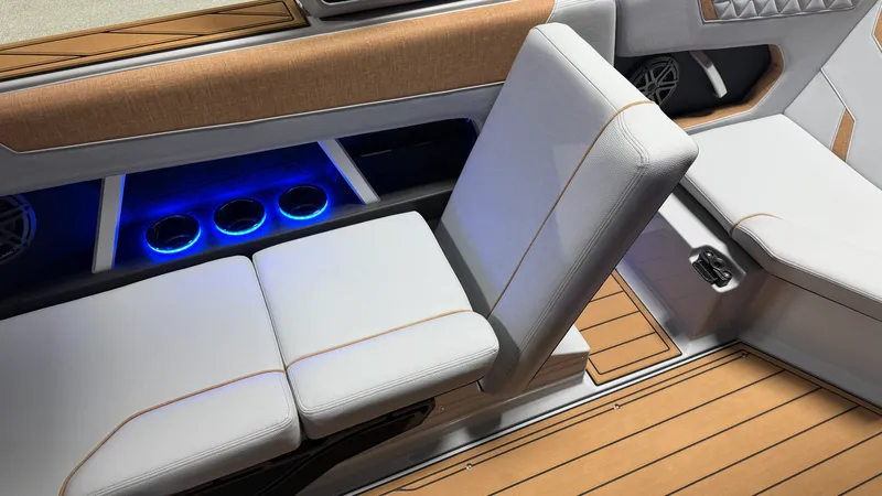 Slide: The Image of Nautique Super Air Nautique GS22 2026 - 54