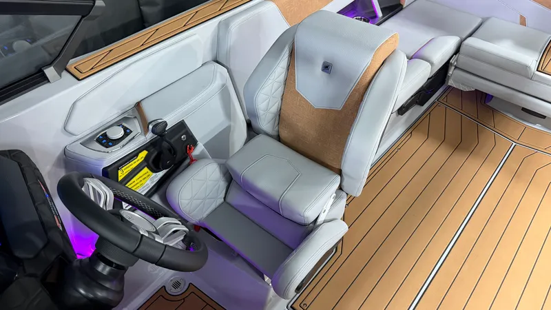 Slide: The Image of Nautique Super Air Nautique GS22 2026 - 66