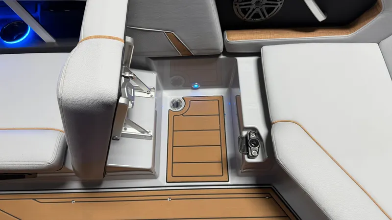 Slide: The Image of Nautique Super Air Nautique GS22 2026 - 55