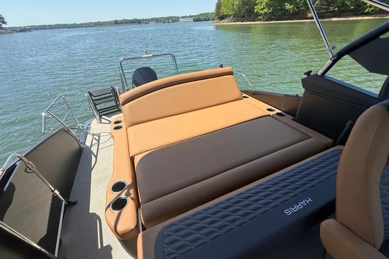 Slide: The Image of Harris SUNLINER 250 SPORT 2026 - 8