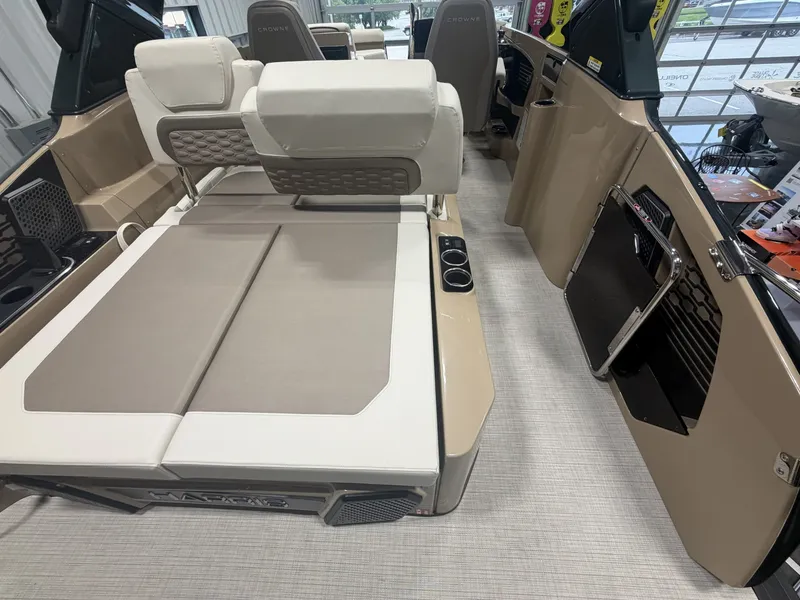 Slide: The Image of Harris 250 Crowne 2026 - 13