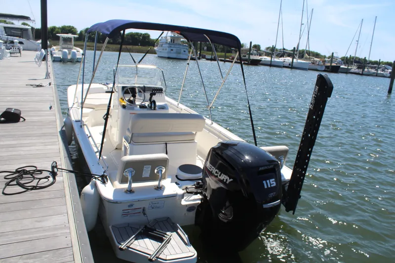 Slide: The Image of Boston Whaler 170 MONTAUK 2025 - 2