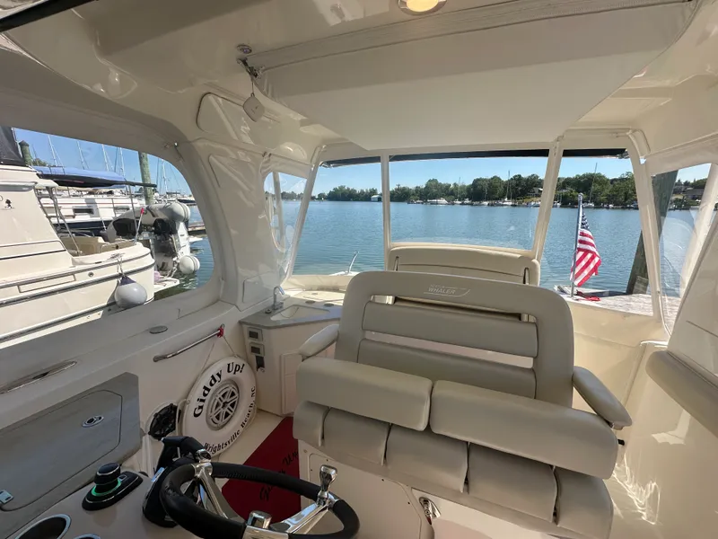 Slide: The Image of Boston Whaler 350 Realm 2019 - 37