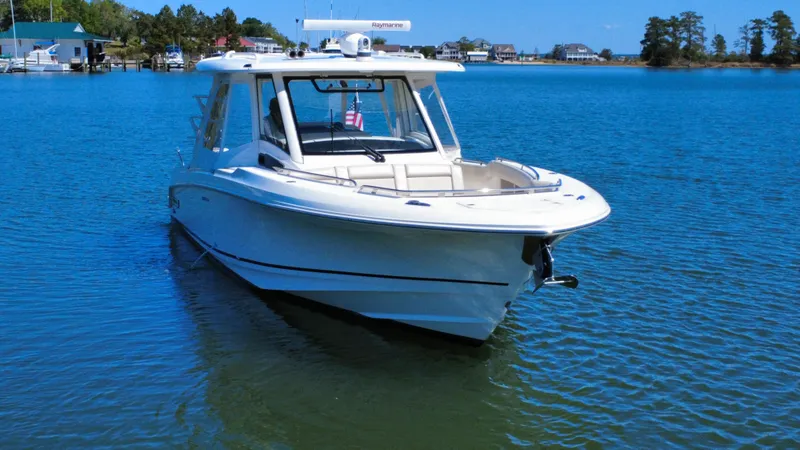 Slide: The Image of Boston Whaler 350 Realm 2019 - 1