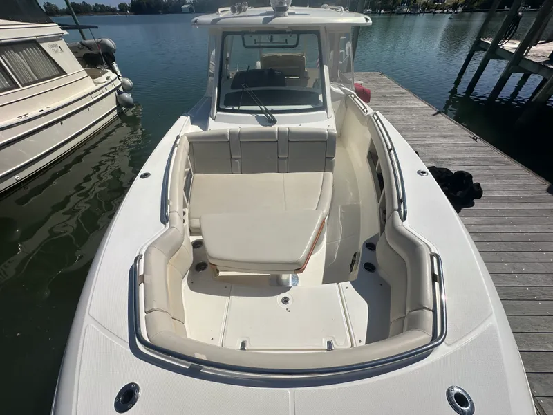 Slide: The Image of Boston Whaler 350 Realm 2019 - 31