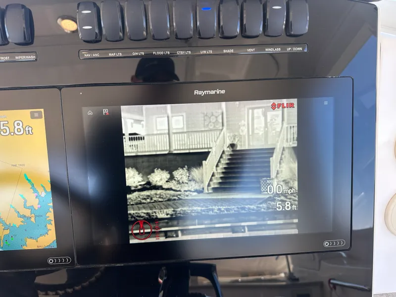 Slide: The Image of Boston Whaler 350 Realm 2019 - 32