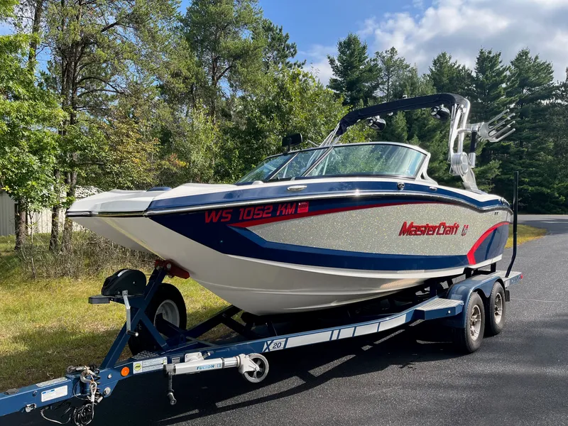 Slide: The Image of Mastercraft X20 2015 - 2