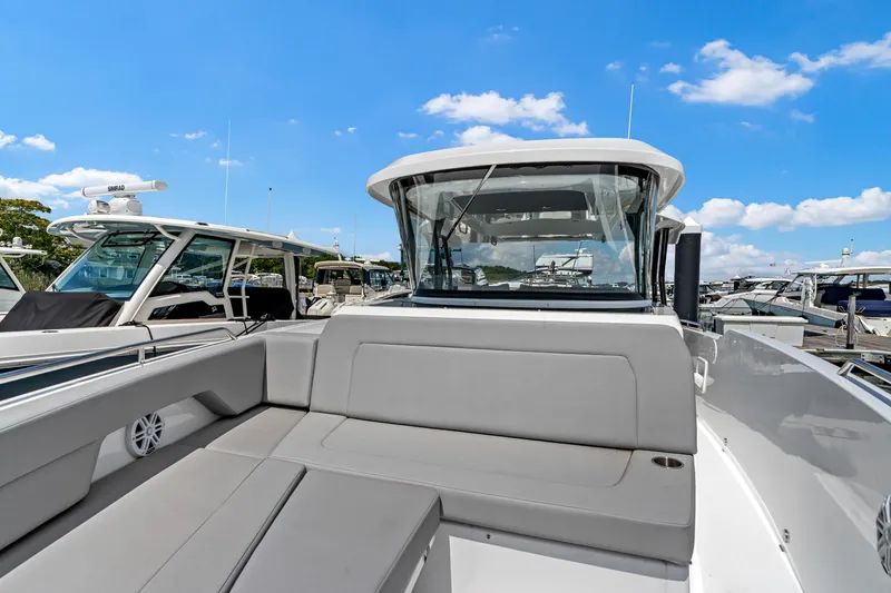 Slide: The Image of Cruisers 38 VTR 2026 - 33
