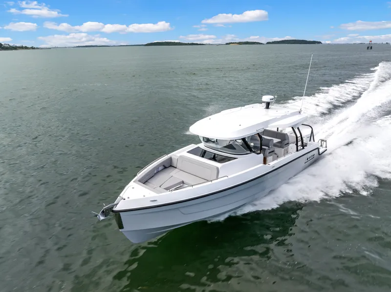 Slide: The Image of Cruisers 38 VTR 2026 - 2