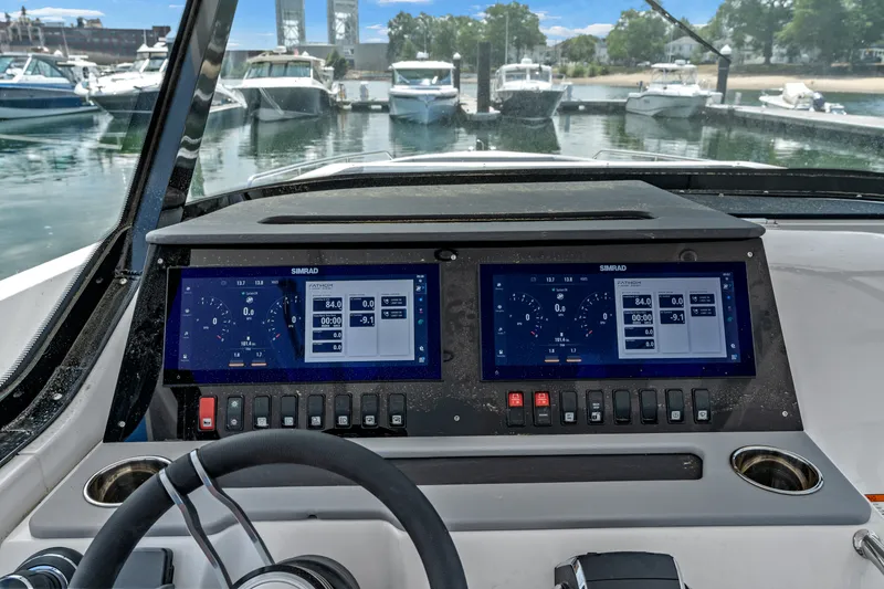 Slide: The Image of Cruisers 38 VTR 2026 - 19