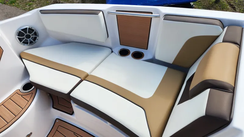 Slide: The Image of Yamaha 222 SD 2023 - 40