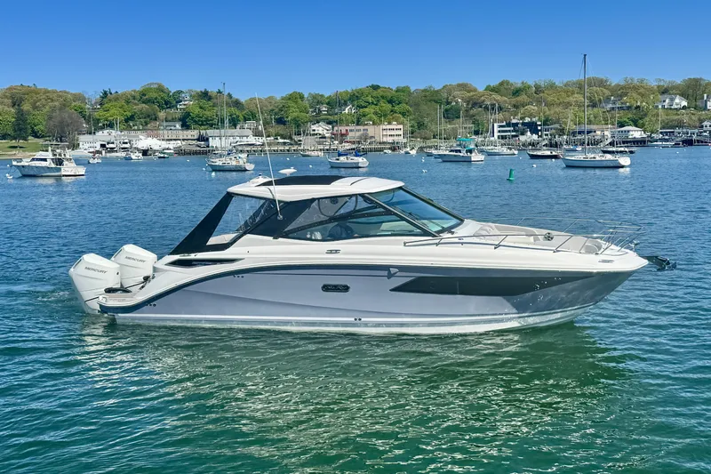 The Image of Sea Ray Sundancer 320 Outboard 2026 - 0