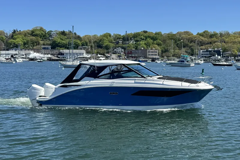 The Image of Sea Ray Sundancer 320 Outboard 2026 - 0