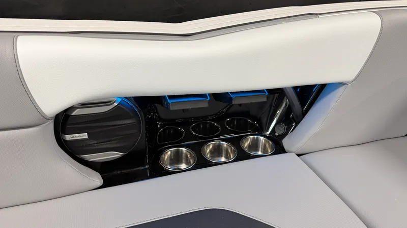 Slide: The Image of Mastercraft NXT24 2026 - 30