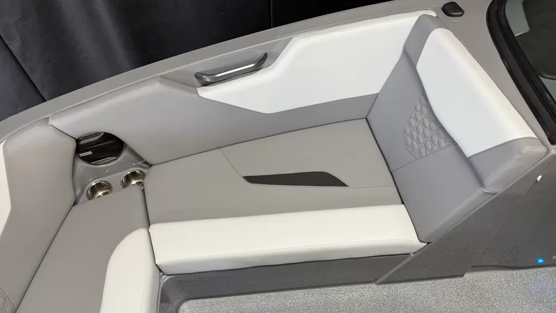 Slide: The Image of Mastercraft NXT24 2026 - 77
