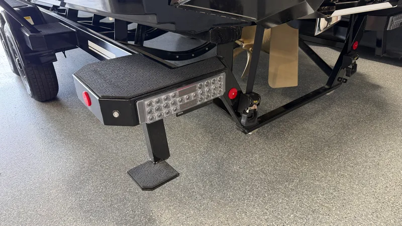 Slide: The Image of Mastercraft X24 2026 - 95