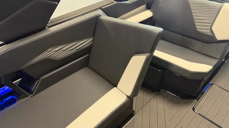 Slide: The Image of Mastercraft X24 2026 - 49