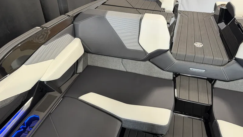 Slide: The Image of Mastercraft X24 2026 - 40