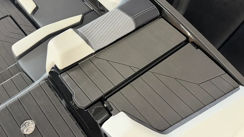 Slide: The Image of Mastercraft X24 2026 - 21