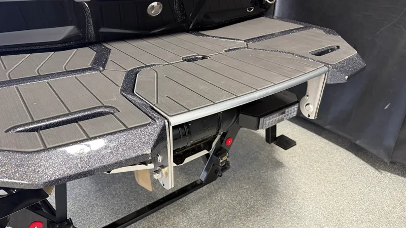 Slide: The Image of Mastercraft X24 2026 - 12