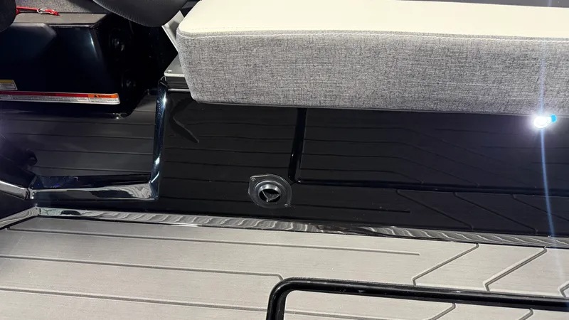 Slide: The Image of Mastercraft X24 2026 - 34