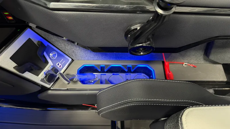 Slide: The Image of Mastercraft X24 2026 - 61