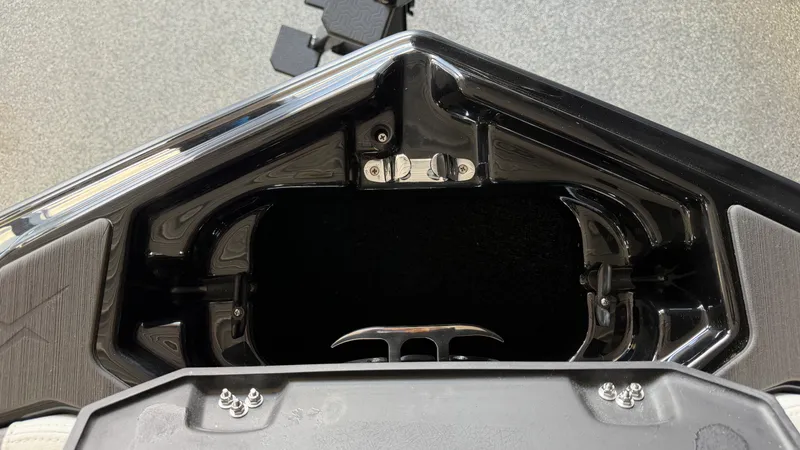 Slide: The Image of Mastercraft X24 2026 - 85