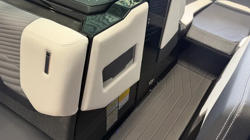 Slide: The Image of Mastercraft X24 2026 - 71