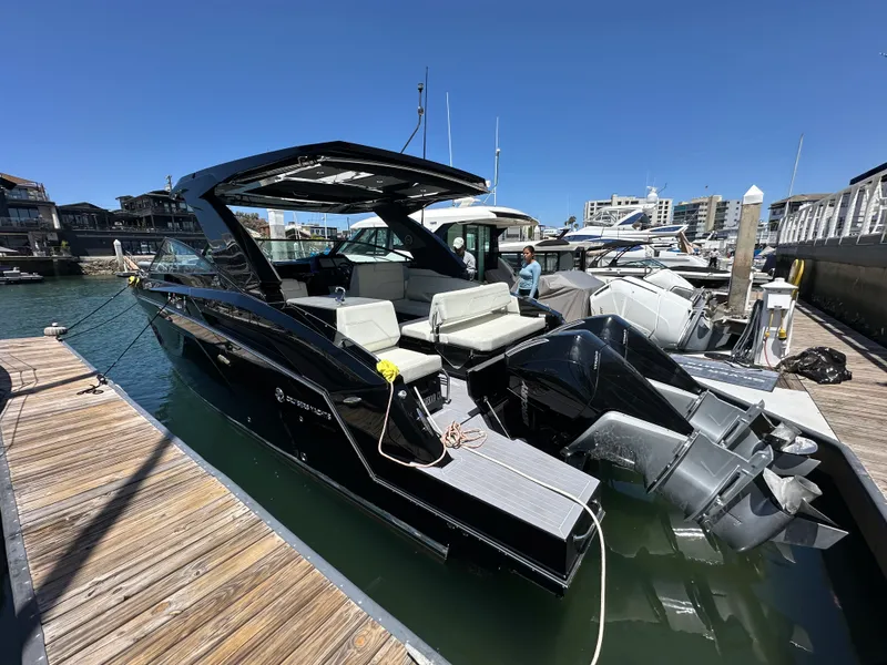 The Image of Cruisers 34 GLS OB 2023 - 0