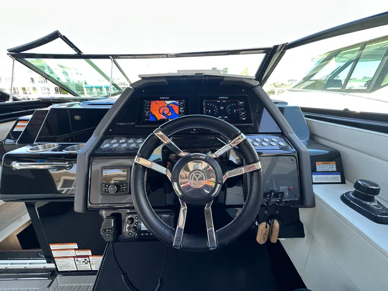 Slide: The Image of Cruisers 34 GLS OB 2023 - 10