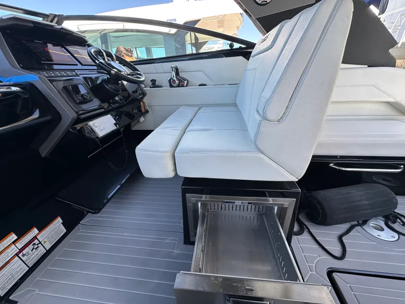 Slide: The Image of Cruisers 34 GLS OB 2023 - 13