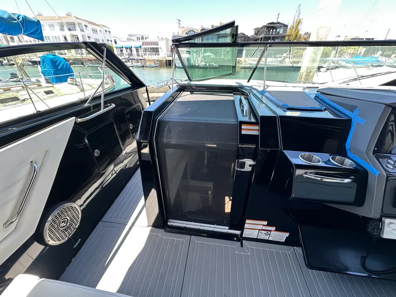 Slide: The Image of Cruisers 34 GLS OB 2023 - 8
