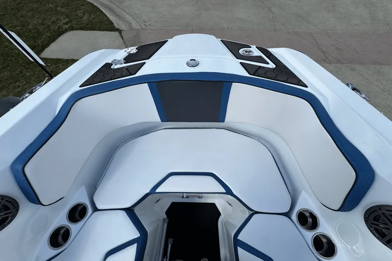 Slide: The Image of Scarab 255 ID/IMPULSE 2023 - 12