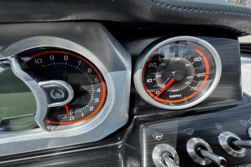 Slide: The Image of Scarab 255 ID/IMPULSE 2023 - 24