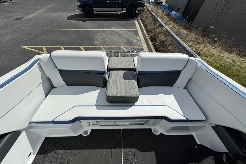 Slide: The Image of Scarab 255 ID/IMPULSE 2023 - 33