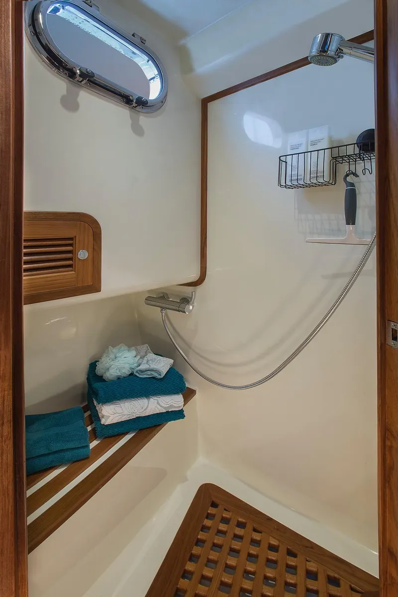 Slide: The Image of Shower Compartment - 12