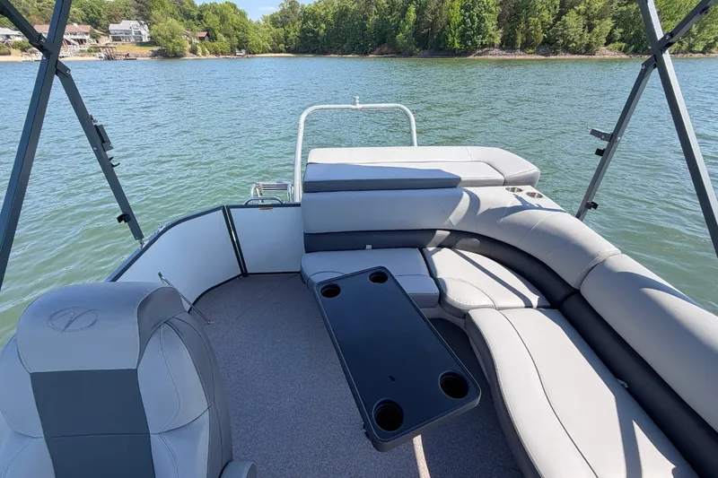 Slide: The Image of Veranda VR20L 2019 - 12