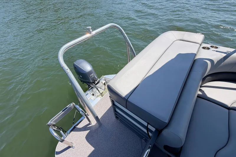 Slide: The Image of Veranda VR20L 2019 - 7