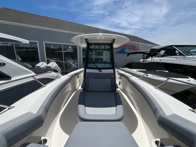 Slide: The Image of Boston Whaler 280 Outrage 2026 - 22
