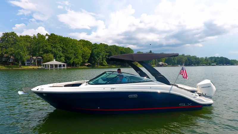 Slide: The Image of Sea Ray SLX 260 Outboard 2024 - 2