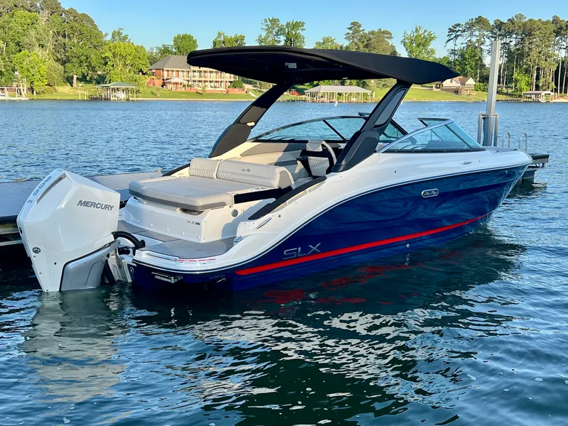 Slide: The Image of Sea Ray SLX 260 Outboard 2024 - 6
