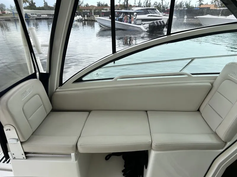 Slide: The Image of Boston Whaler 285 CONQUEST 2019 - 23
