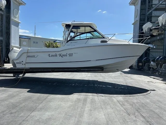 Slide: The Image of Boston Whaler 285 CONQUEST 2019 - 3